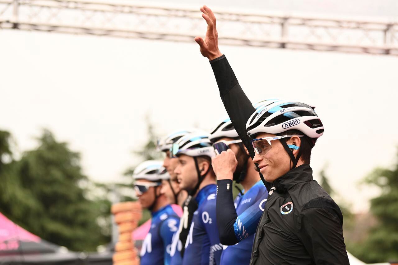 Colombia's Einer Augusto Rubio gestures, ahead of the start of the 15th stage of the Giro D'Italia, tour of Italy cycling race from Seregno to Bergamo, Italy, Sunday, May 21, 2023.  (Massimo Paolone/LaPresse via AP)