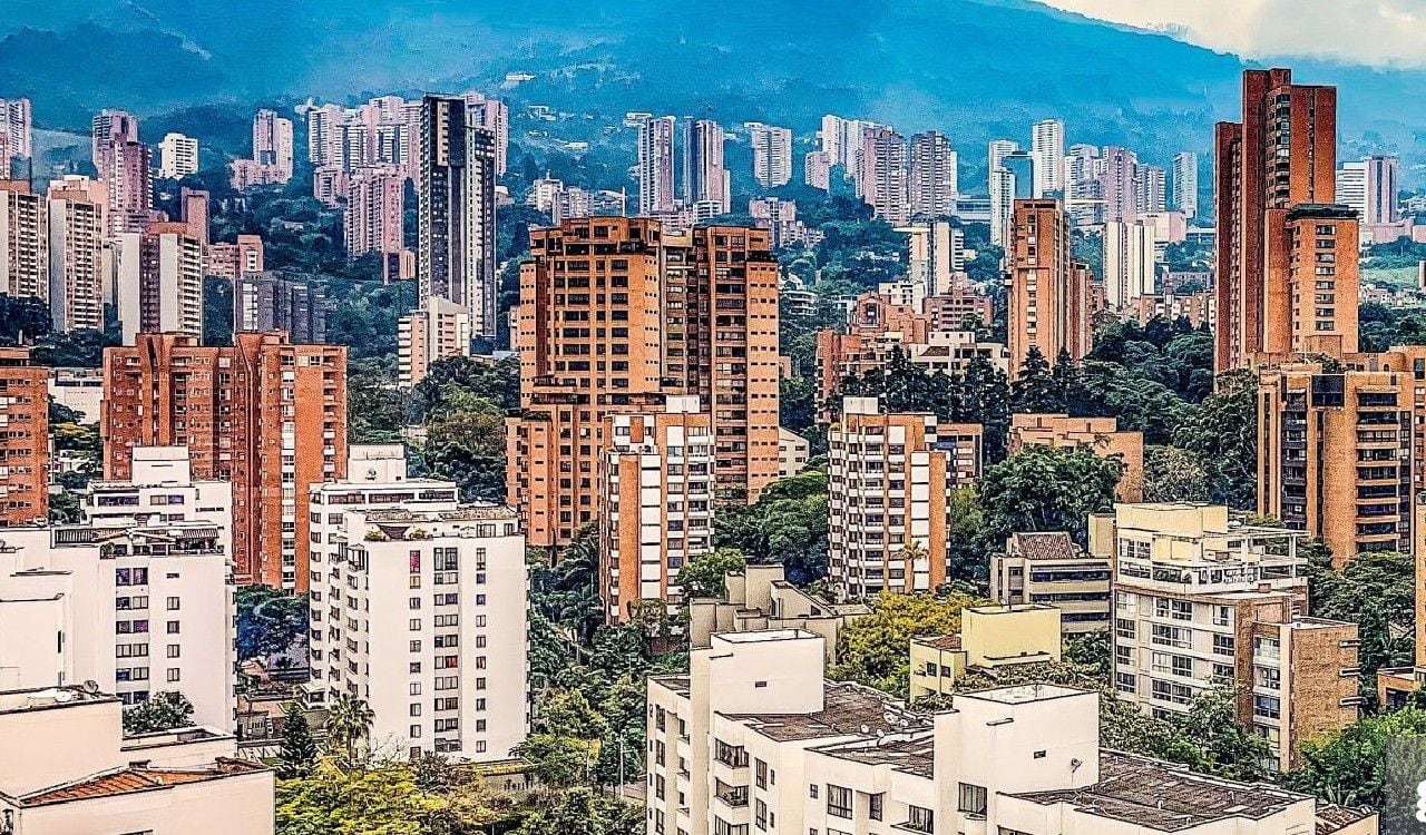 Una panorámica de El Poblado, uno de los barrios más costosos de Medellín