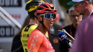 Egan Bernal se subió al podio de la Vuelta a Cataluña 2024