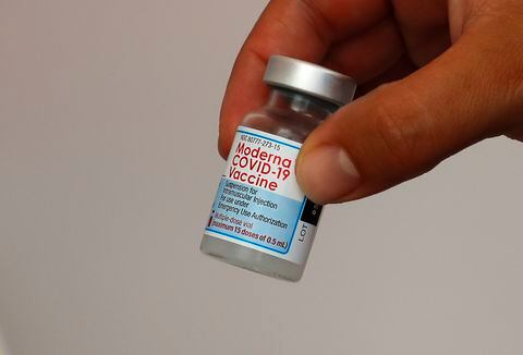 Vacuna de Moderna  contra covid-19 primeras dosis en Colombia
Bogota julio 28 del 2021
Foto Guillermo Torres Reina / Semana