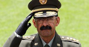 El general Rodolfo Palomino y otros altos mandos estarían enredados por acusaciones del coronel Reinaldo Gómez. 