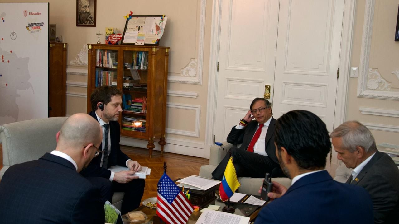 Presidente Gustavo Petro y delegación del gobierno de Joe Biden