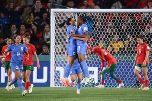 Kenza Dali celebra luego de marcar uno de los tantos de la goleada frente a Marruecos.