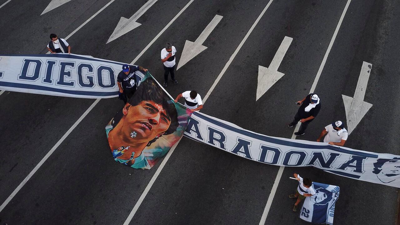 El dolor de la muerte de Maradona se sintió en todo Buenos Aires.