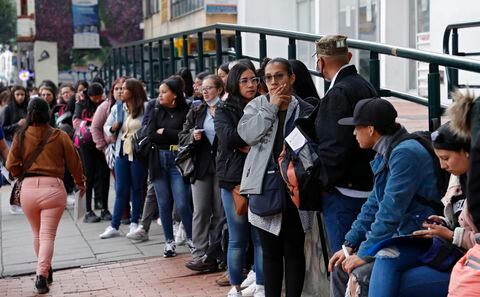 Sena Jornada Nacional de Empleo y Emprendimiento para las Mujeres
Desempleo 
Mujer
Incertidumbre
Bogota Marzo 8 del 2023
Foto Guillermo Torres Reina / Semana