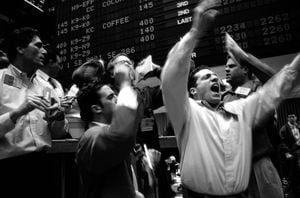 Wall Street completa cerca de dos meses con índices volátiles en el mercado de valores.