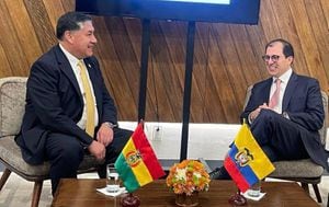 El fiscal Francisco Barbosa viajó a Bolivia como parte de una estrategia de lucha contra la criminalidad transnacional.