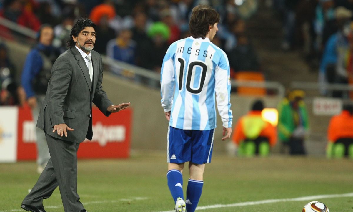 JOHANNESBURG, SOUTH AFRICA - JUNE 27: Diego Maradona head coach of Argentina gestures to Lionel Messi of Argentina during to the 2010 FIFA World Cup South Africa Round of Sixteen match between Argentina and Mexico at Soccer City Stadium on June 27, 2010 in Johannesburg, South Africa. (Photo by Getty Images/Richard Heathcote)