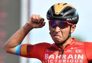 Cycling - Giro d'Italia - Stage 17 - Ponte di Legno to Lavarone, Italy - May 25, 2022 Bahrain - Victorious' Santiago Buitrago celebrates after crossing the line to win stage 17 REUTERS/Jennifer Lorenzini