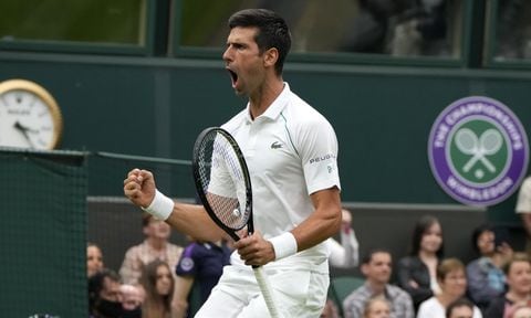 Novak Djokovic en Wimbledon. Foto: AP/Kirsty Wigglesworth