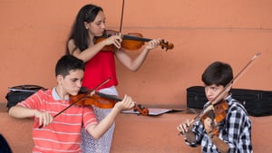 El programa de formación musical es financiado por USAID y OIM.