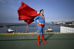 Leonardo Muylaert, de 36 años, conocido como el Superman brasileño.