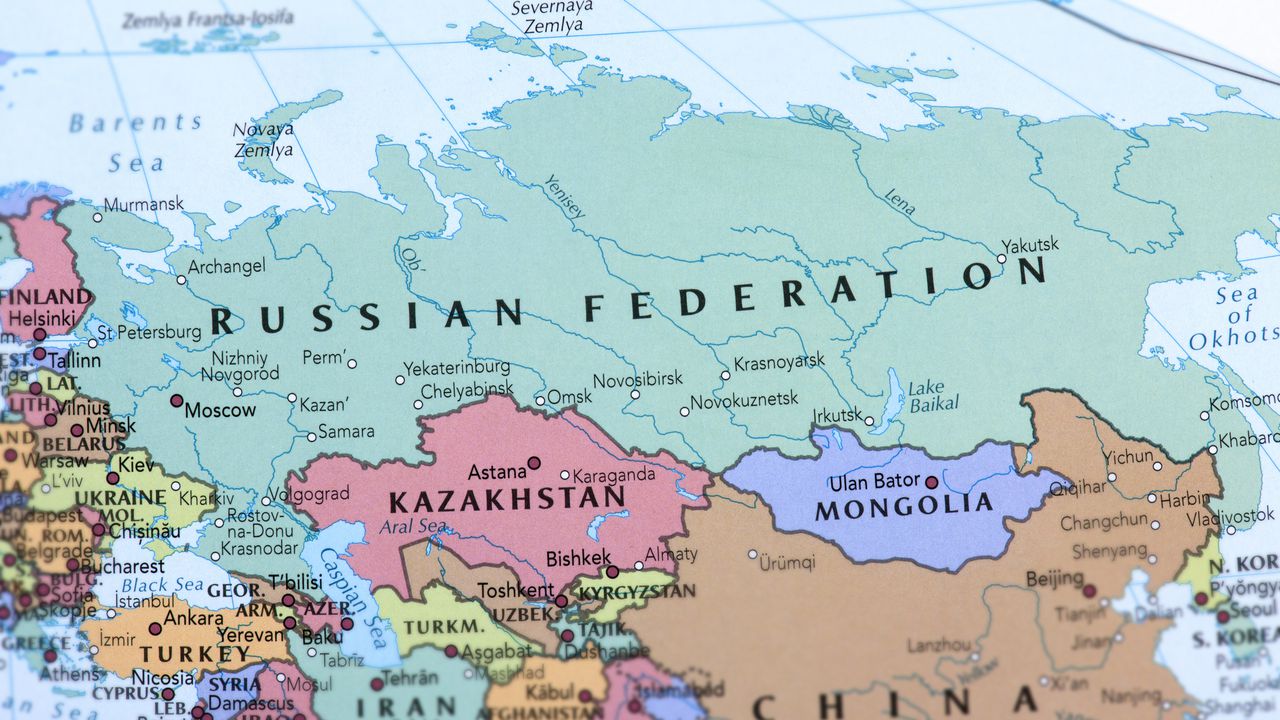 Mapa de referencia sobre Rusia y los países con los que limita
