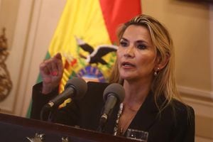 Jeanine Añez declaró ante los medios que garantiza que en Bolivia se celebrarán elecciones.