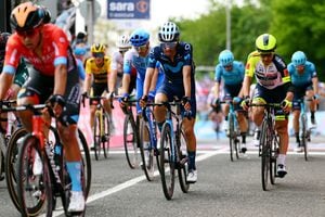 Iván Ramiro Sosa llega al Giro como líder del Movistar Team