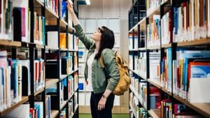 Idartes abrió convocatoria para que estudiantes universitarios realicen prácticas no remuneradas en la entidad. Imagen de referencia. Foto: Getty images.