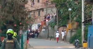 Homicidio terminó en fuerte asonada en el nororiente de Medellín.