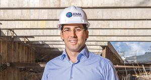 Menzel Amín, presidente de KMAA. KMA obtuvo el cierre financiero de la Transversal del Sisga en pleno escándalo de Odebrecht.