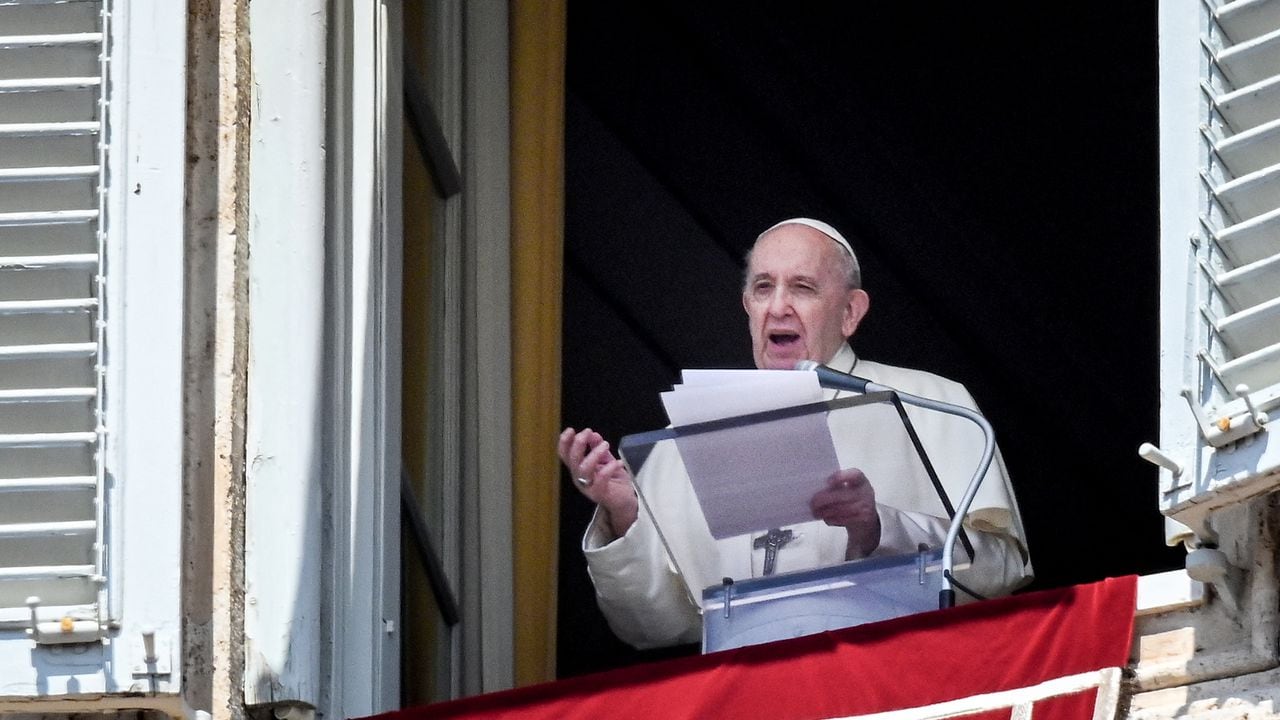 El papa Francisco expresa su preocupación por la violencia en Colombia
