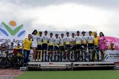 El equipo de Colombia Potencia de la Vida Strongman en la presentación de una de sus competencias oficiales en el 2023.