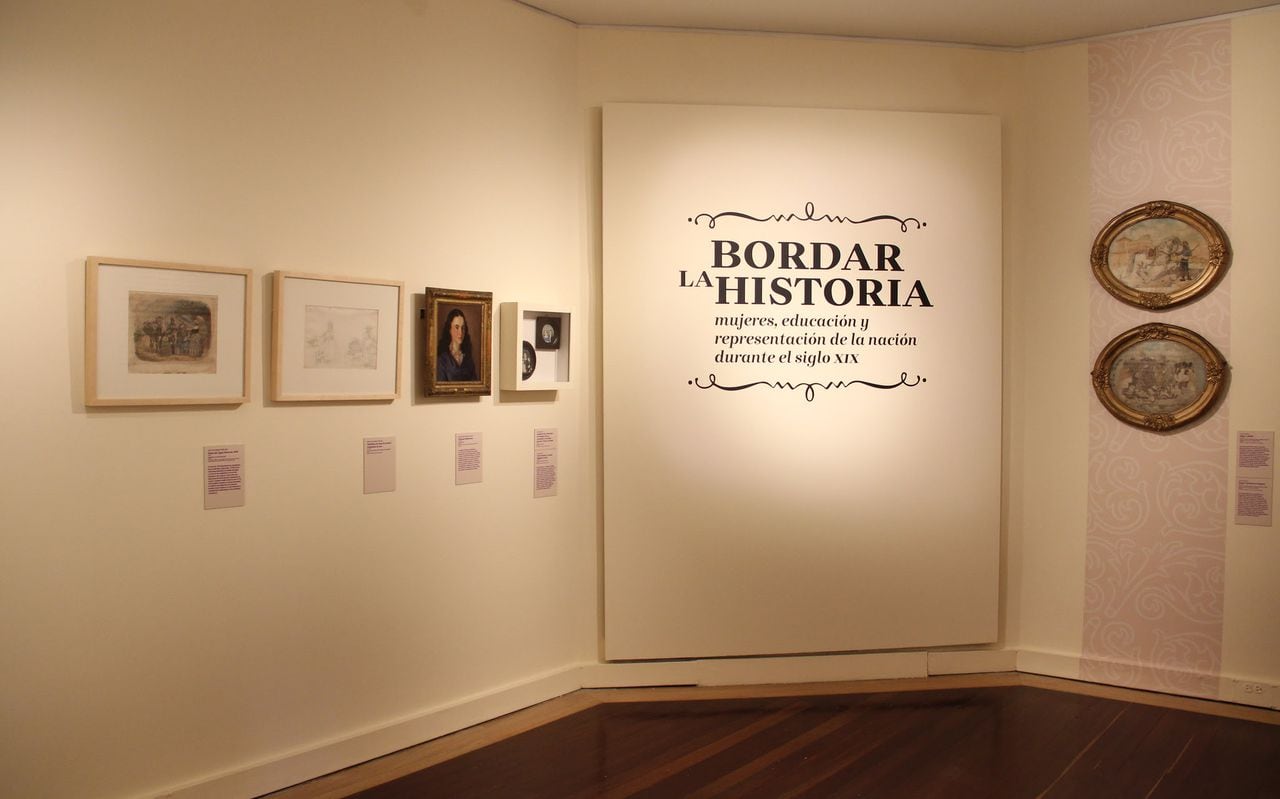 Imagen de la exposición "Bordando la historia" en el Museo Nacional. Cortesía del museo.