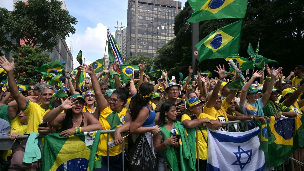 Protestas en Brasil hoy: estas son las imágenes de las calles llenas en apoyo a Bolsonaro contra Lula tras acusaciones judiciales de “golpismo”
