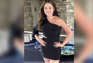 En un insólito accidente murió una joven estudiante de Estados Unidos, que ha causado conmoción entre la comunidad que exigió a las autoridades que se adelanten las investigaciones correspondientes.