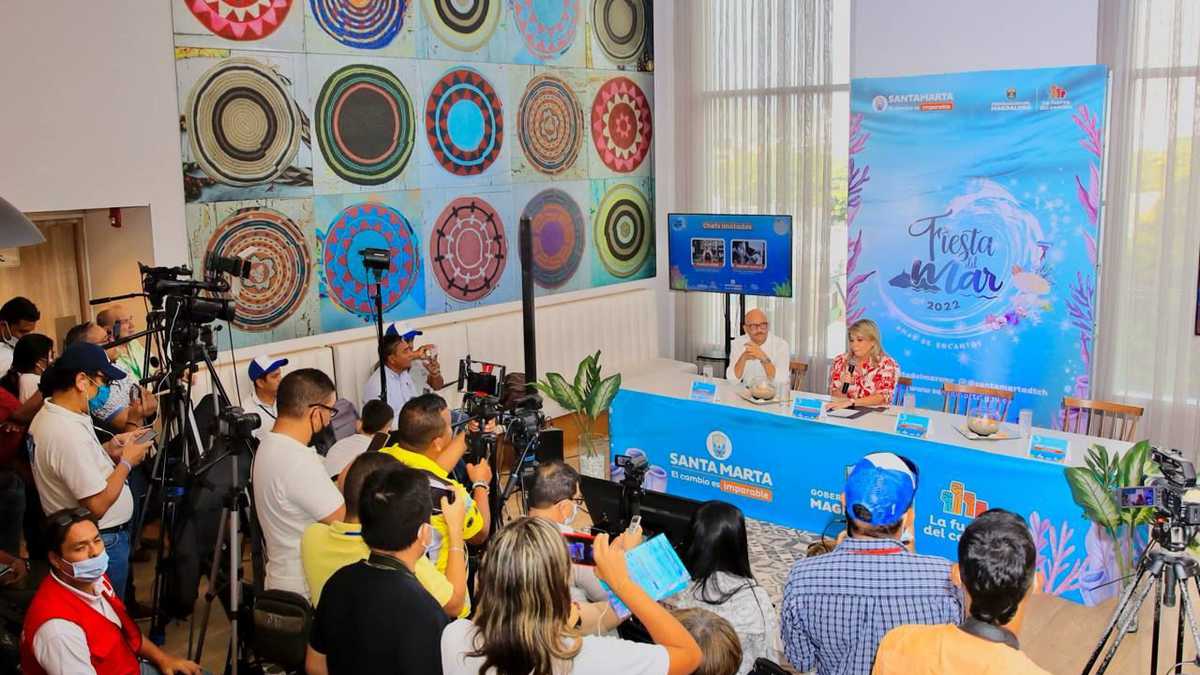 Alcaldesa de Santa Marta, Virna Johnson, en el lanzamiento de la programación oficial de las Fiestas del Mar.