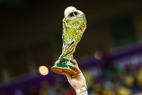 Replica del trofeo del Mundial.