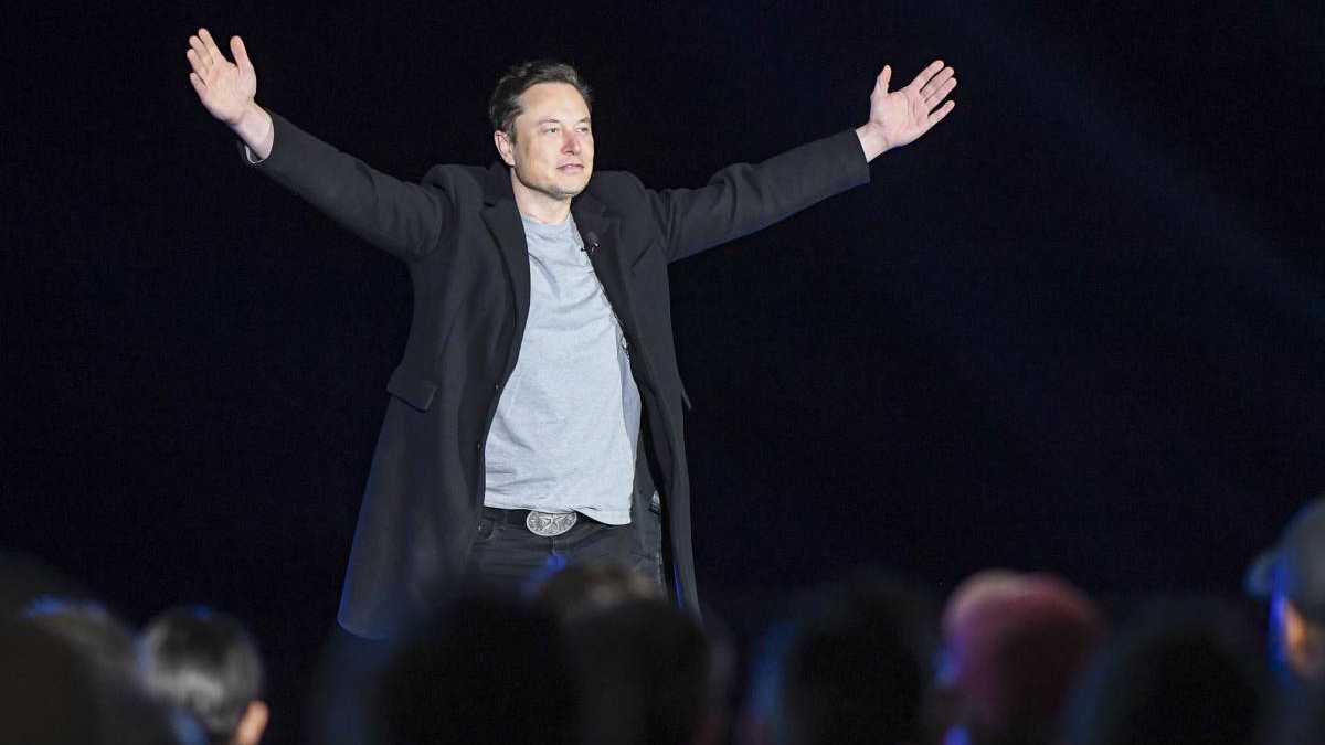 Elon Musk aboga por la libertad de expresión en las redes sociales, y aclara cuales deben ser los límites de ella.