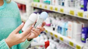 Desodorantes, cremas y hasta bloqueadores fueron retirados del mercado por contener componentes cancerígenos.