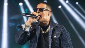 Daddy Yankee actúa en el escenario durante la Semana de la Música Latina de Billboard 2021 en el Teatro Faena el 22 de septiembre de 2021 en Miami Beach, Florida.
