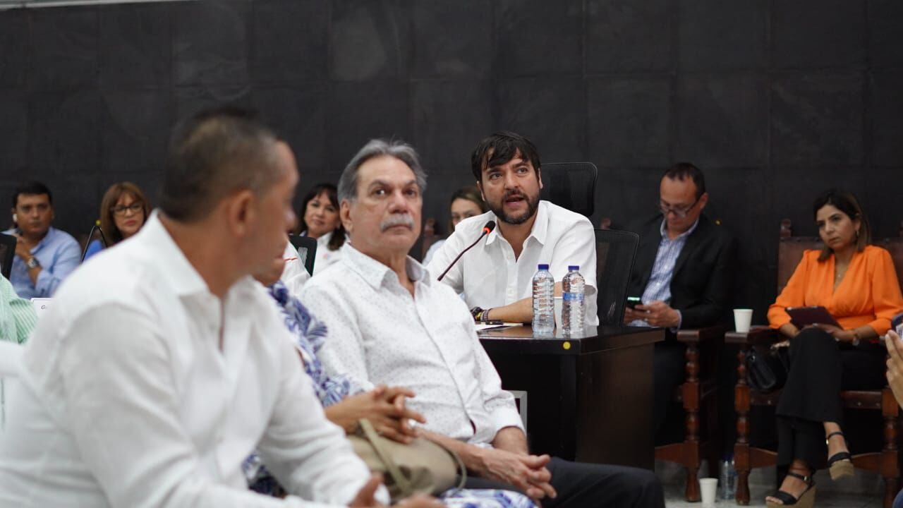 El alcalde de Barranquilla reveló cifras de inversión, pero pidió apoyo al Gobierno.