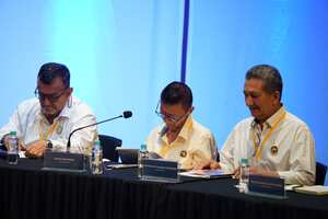 Ex comandantes de las FARC en el sur occidente Colombiano declaran frente a sus víctimas en la audiencia regional de declaración de la verdad en la Universidad Javeriana en Cali.