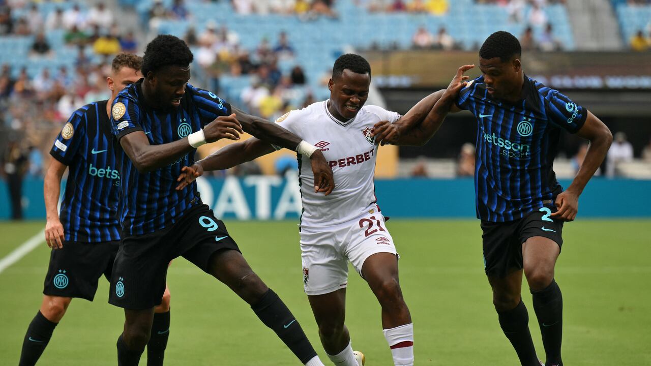 Impresionante marcación de los jugadores del Inter cada vez que Jhon Arias tenía el esférico.