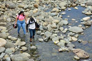 Rio Pance Cali. Directora del Ideam, Ghisliane Echeverry, alerta sobre posibles desabastecimiento y restricción de agua en el país a causa de la intensificación del Fenómeno de El Niño entre los meses de diciembre, enero y febrero.