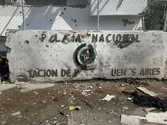 Los policías después fueron apoyados por integrantes del Ejército, quienes llegaron en la tarde de ese marte hasta el área urbana para poner en fuga a los alzados en armas.