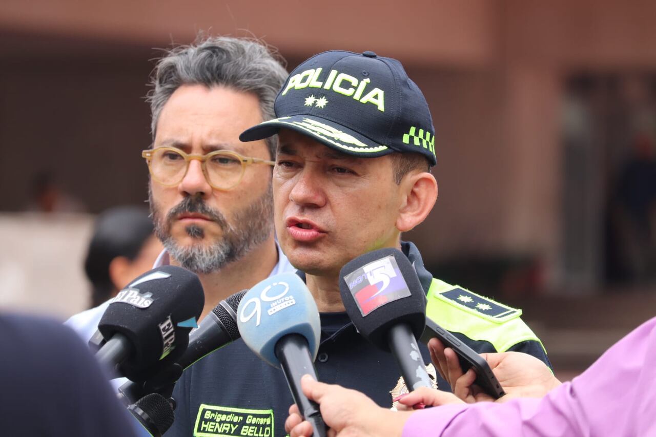 Capturan miembros de ‘Los KL’, ‘La Finca’ y ‘Los Bikers’ en Cali.
Fotos: Bernardo Peña/ El País