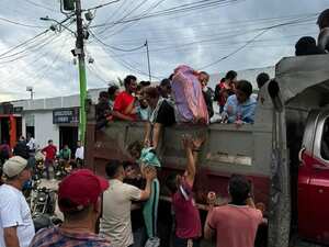 De acuerdo con las autoridades de Cúcuta, los esfuerzos en la recolección de alimentos y de gestión de ayudas humanitarias no son suficientes para la cantidad de personas que tuvieron que desplazarse de manera masiva y que están llegando a esa ciudad desde el Catatumbo.