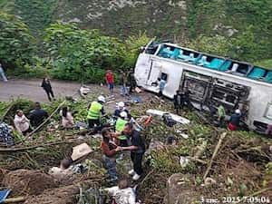 Bus se fue a un abismo en Nariño.