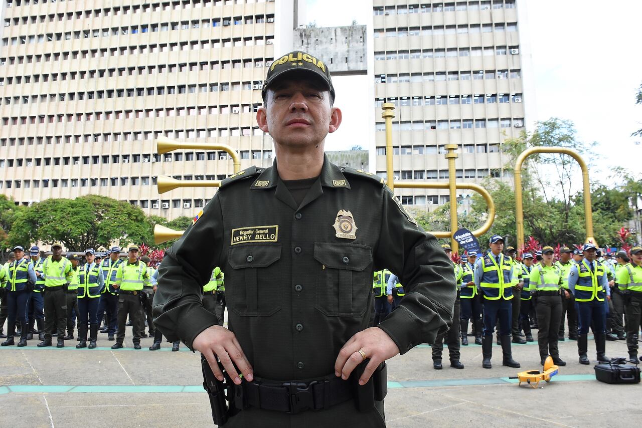 General Henry Bello Comandante de la Policía Metropolitana de Cali.