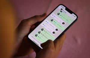 Descubra la nueva característica de WhatsApp que te permite buscar mensajes por fechas de manera rápida y eficiente.