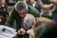 Los exministros están involucrados en el escándalo de corrupción de la UNGRD.