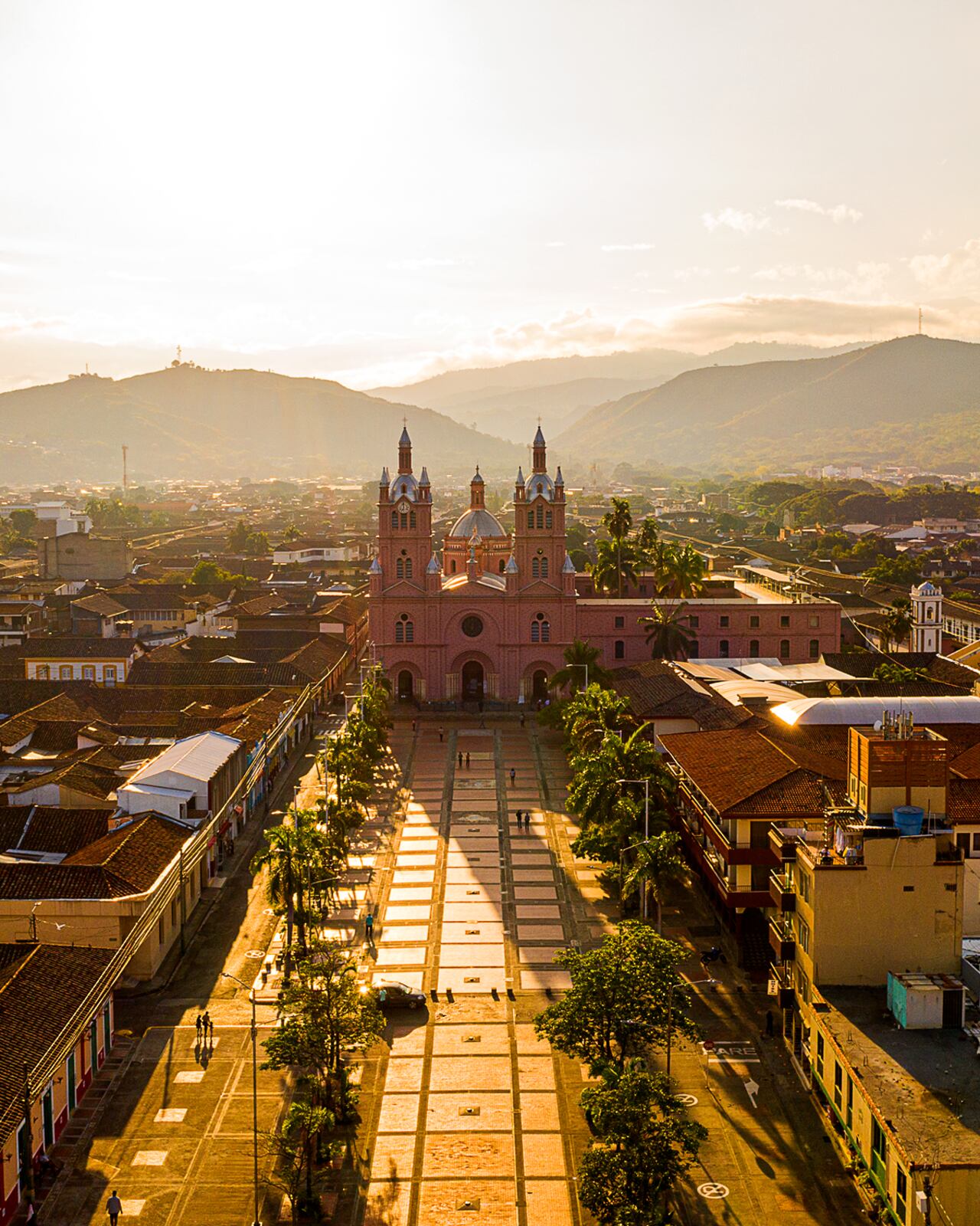 Buga es uno de los destinos más visitados durante esta época por turismo religioso.