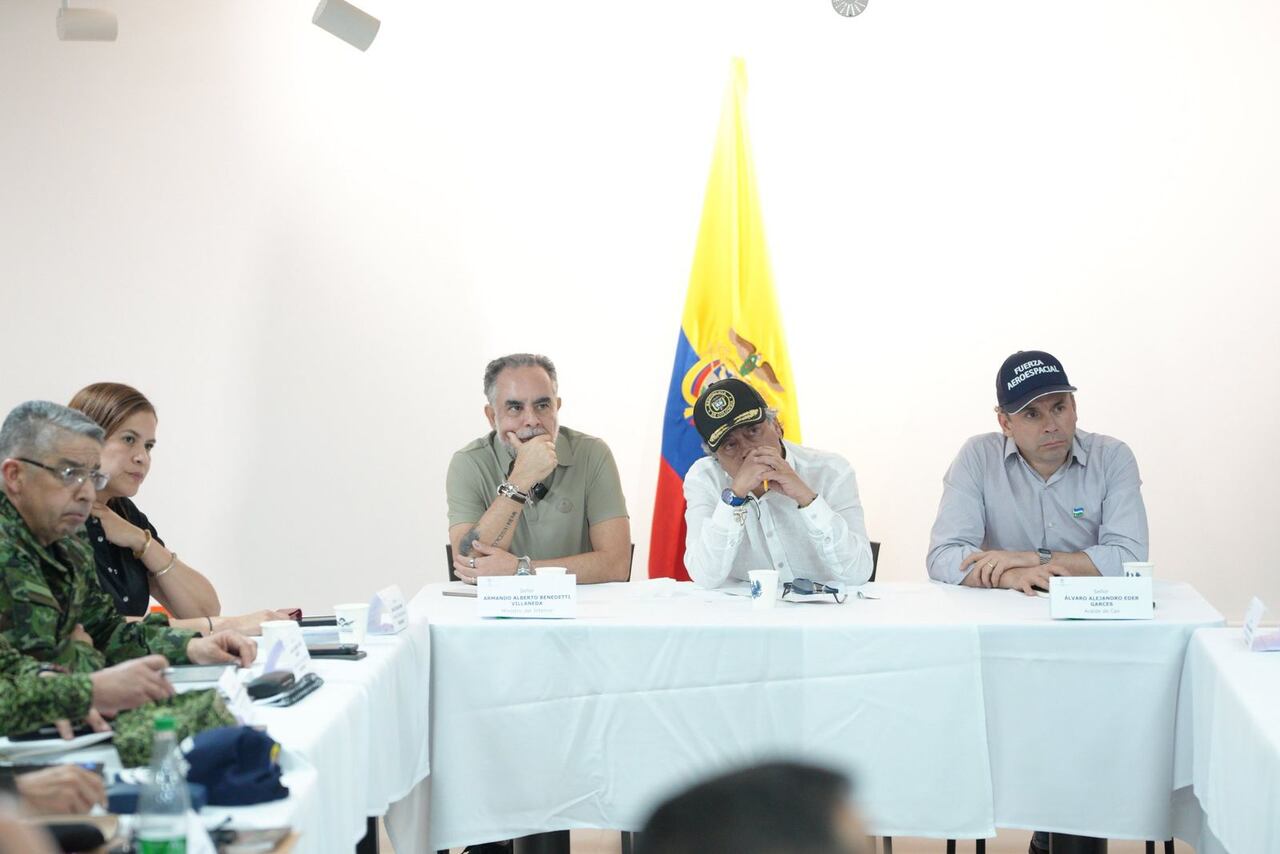 El presidente Petro participa en el consejo de seguridad extraordinario en Cali.