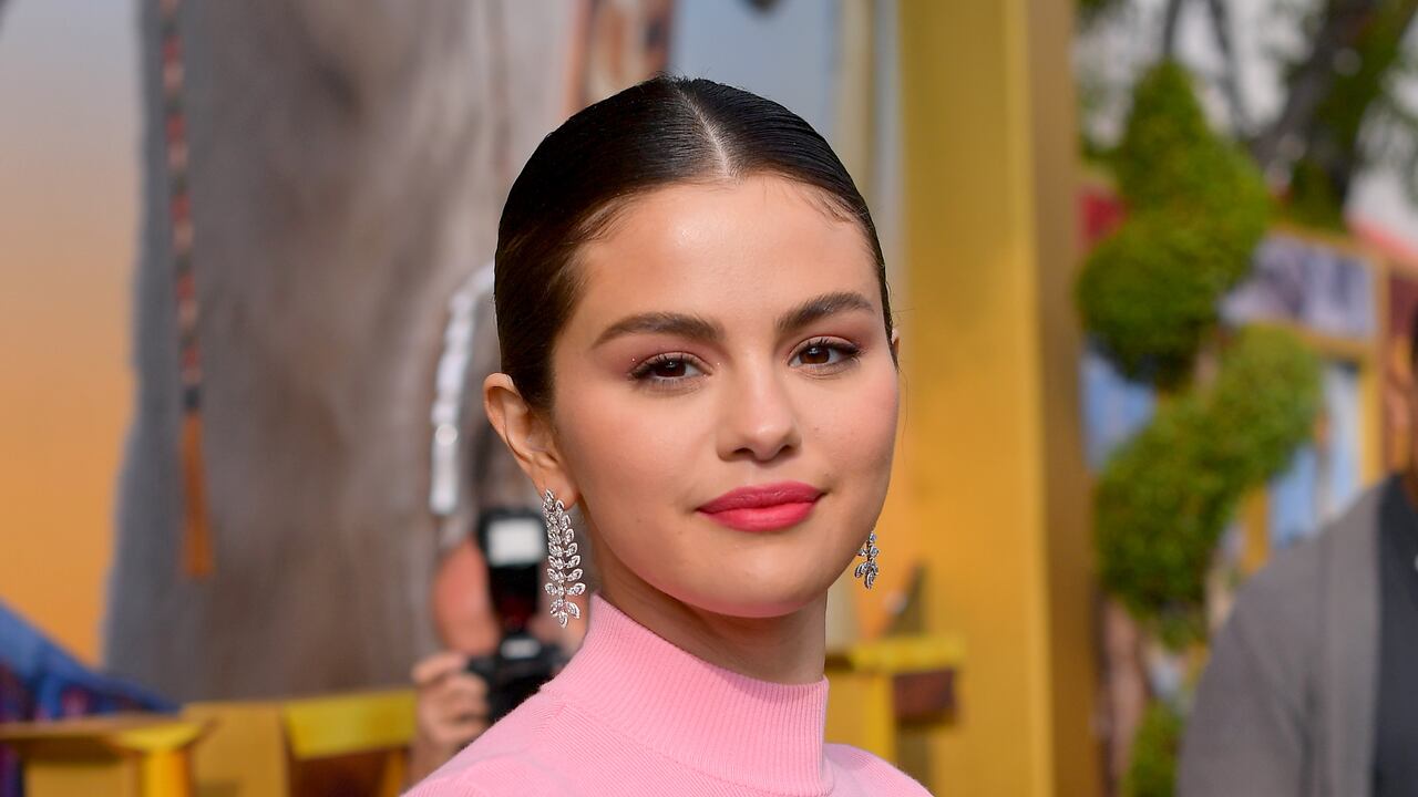 Selena Gomez asiste al estreno de 'Dolittle' de Universal Pictures en el Regency Village Theatre el 11 de enero de 2020 en Westwood, California. (Foto de Matt Winkelmeyer/Getty Images)
