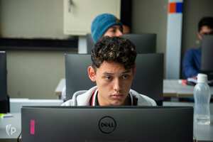 Una de las recomendaciones de la experta es evitar registrar información personal en páginas que ofrecen rifas, regalos, ofertas, productos gratis que no sean de sitios o tiendas verificables.