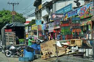 Meléndez tiene todos los elementos de congestión vial, peatonal, visual, paisajística y auditiva que produce la invasión del espacio público.