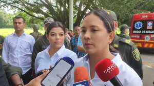 La alcaldesa de Jamundí, Paola Castillo, declaró en el lugar de los hechos y pidió frenar los ataques contra el municipio.