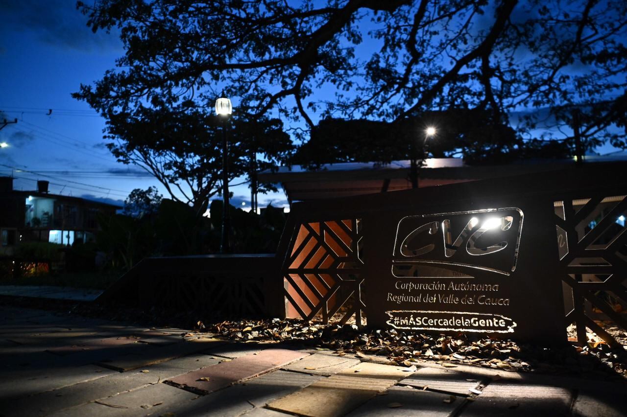 El Cerrito celebra el árbol número 8 millones con el nuevo bosque urbano El Samán.